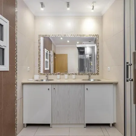 Apartament Alfama Deluxe *