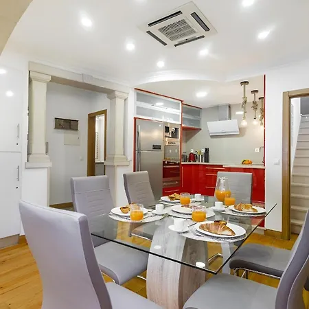 Alfama Deluxe Apartment *