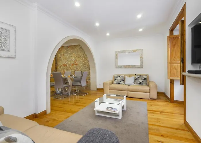 Alfama Deluxe Apartment *